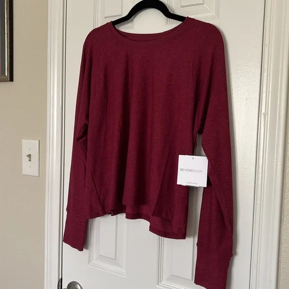 NWT Beyond Yoga Women's Burgundy Long Sleeve Top (M) - Picture 5 of 11